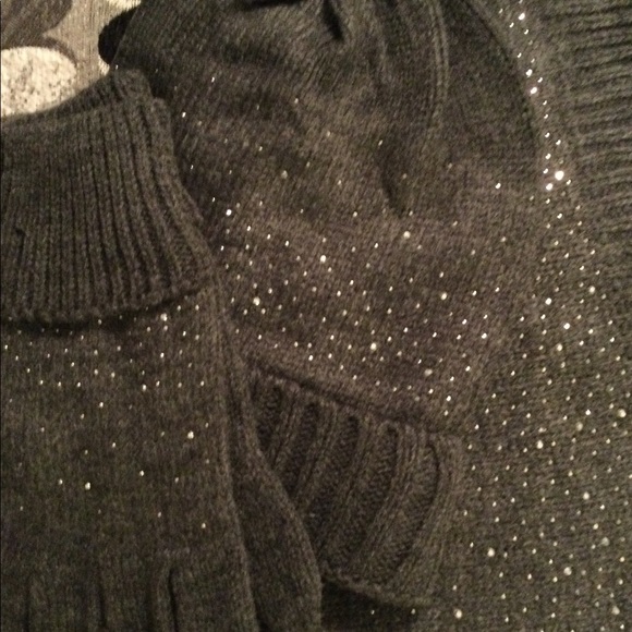 🔥🤩🤩🔥Rhinestone Embellished Hat, Scarf and Glove Set🔥🤩🤩🧤🔥 - Picture 4 of 9